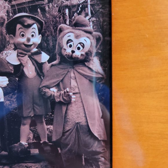 Disney Photo Frame - Mickey Mouse Icons - Wood - 4"x 6" - Picture 4 of 16